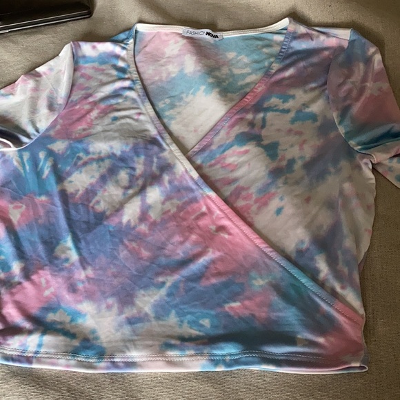 NWOT FashionNova long sleeve top - Picture 6 of 6
